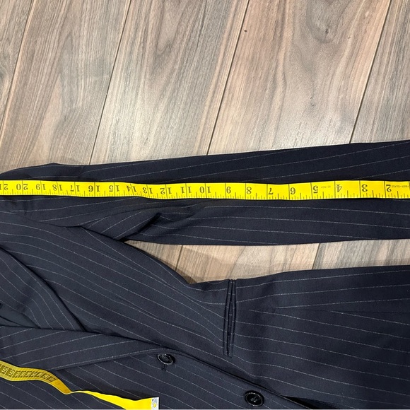 H&M Navy Blazer - Picture 5 of 6